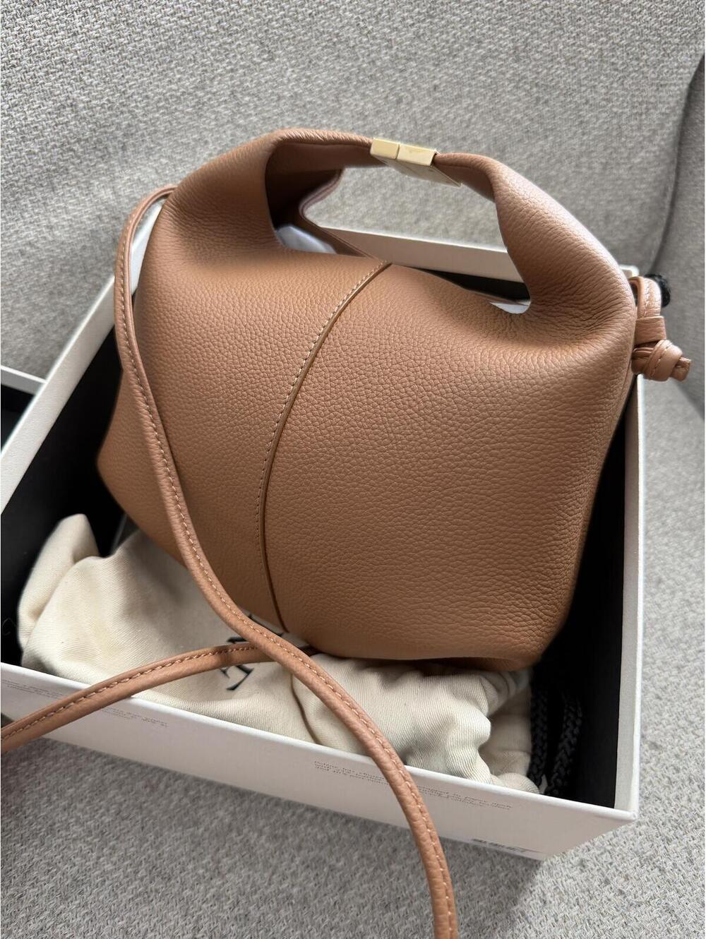 Polène Béri Camel Textured Leather Crossbody Shoulder Bag | Full-Grain Calfskin - Picture 2 of 6